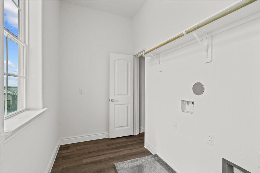 Image 47 of a home in .