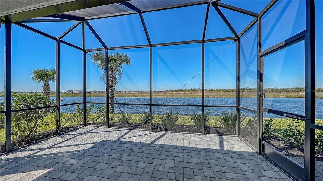 Exterior details and patio area of a home in Palm Grove, Lakewood Ranch (Image 28).