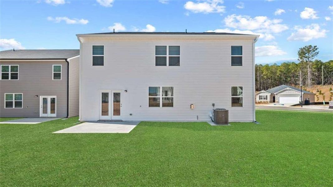 Exterior details and patio area of a home in Poplar Preserve, Newnan (Image 19).