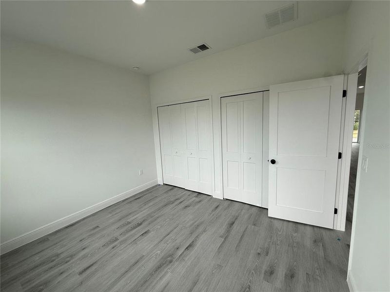 Spacious, unfurnished interior of a new home in , Ocala (Image 13).