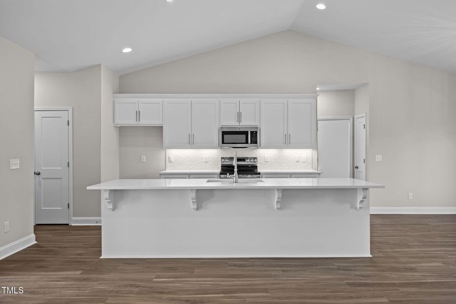 8-web-or-mls-BLS_0015 8-web-or-mls-BLS_0015