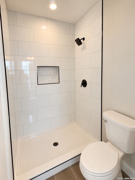 Furnished interior view inside a new home in , Eagle Pass (Image 9).