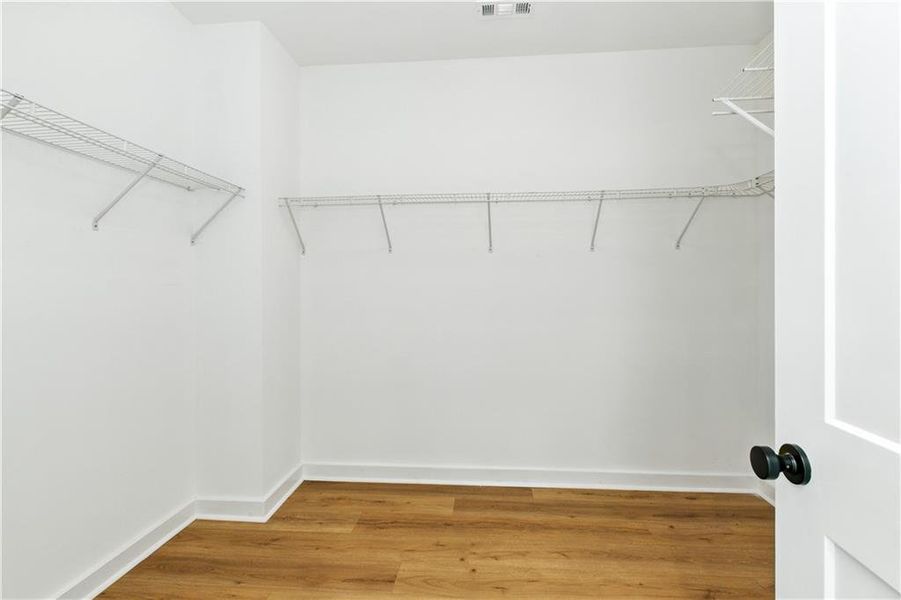 Image 53 of a home in .