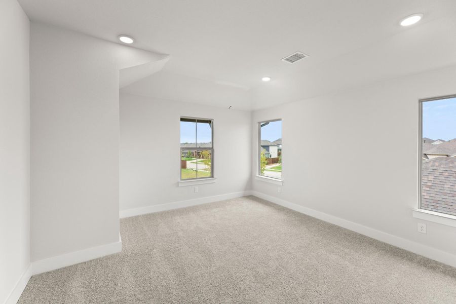 Spacious, unfurnished interior of a new home in Waterscape, Royse City (Image 13). Spacious, unfurnished interior of a new home in Waterscape, Royse City (Image 13).