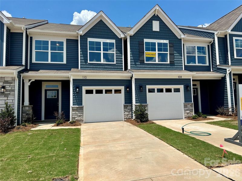 Homesite 4 features an Ashland E floorplan Homesite 4 features an Ashland E floorplan