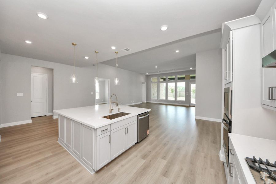 Furnished interior view inside a new home in ARTAVIA: Hilltop Collection, Conroe (Image 5). Furnished interior view inside a new home in ARTAVIA: Hilltop Collection, Conroe (Image 5).