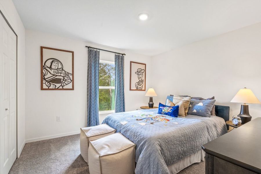 Representative furnished interior of a home built from the Majestic by Holiday Builders in Port St Lucie, Port St. Lucie (Image 14).
