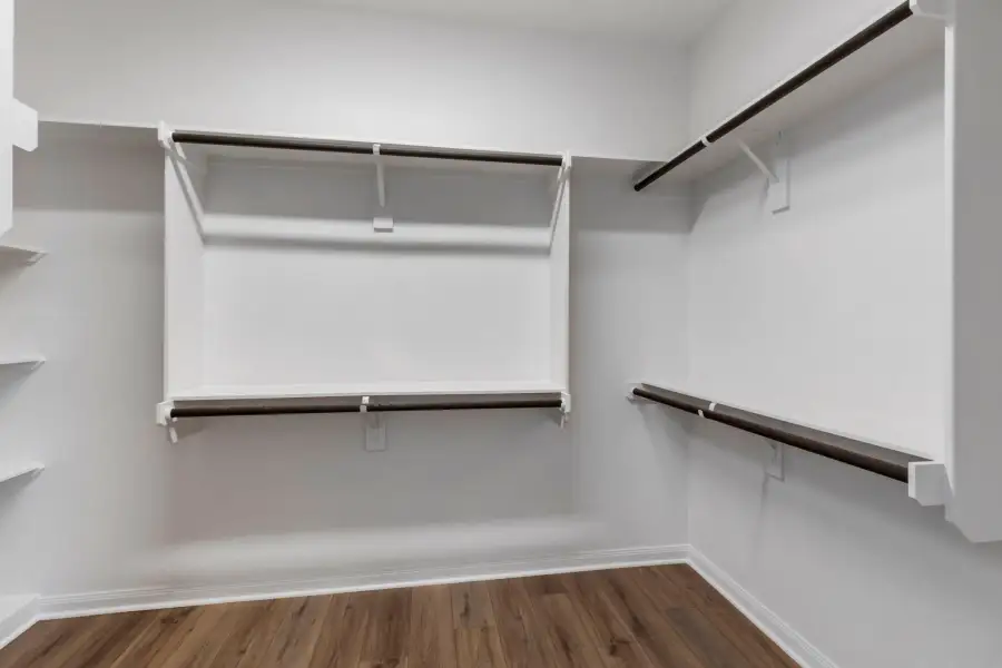 Spacious, unfurnished interior of a new home in Grand Lake, Snook (Image 22).