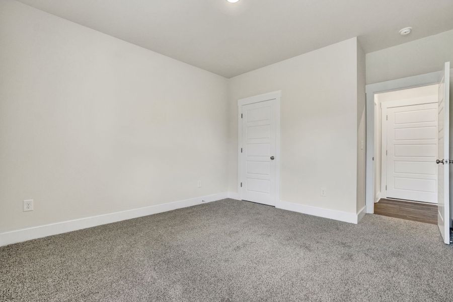 Spacious, unfurnished interior of a new home in Foxbank, Gray Court (Image 43). Spacious, unfurnished interior of a new home in Foxbank, Gray Court (Image 43).