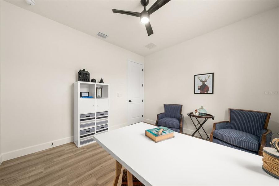 Furnished interior view inside a new home in , Sebring (Image 58).