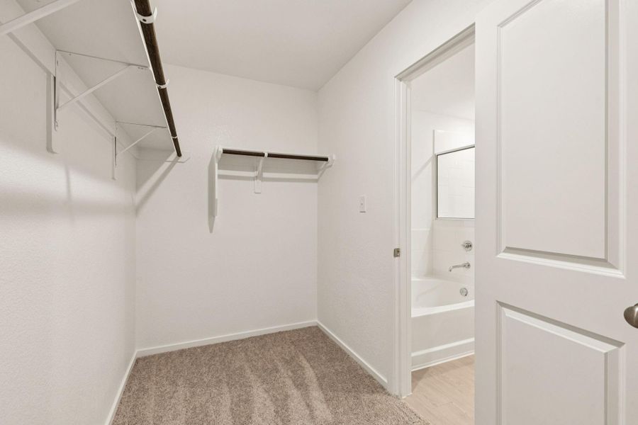 Spacious, unfurnished interior of a new home in Montgomery Bend, Montgomery (Image 20).