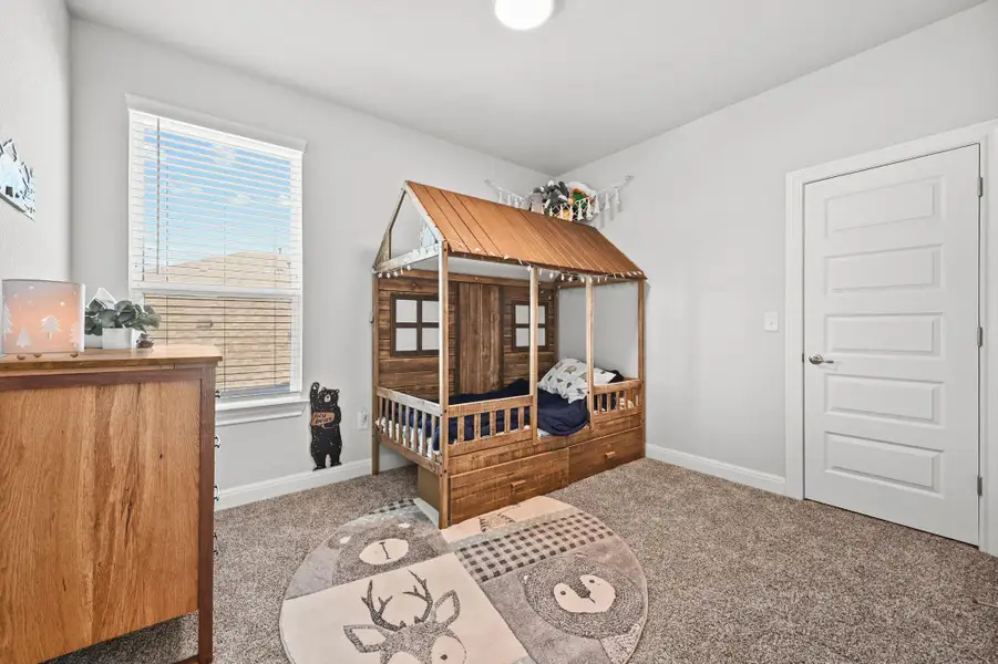 Image 40 of a home in Porter Country.