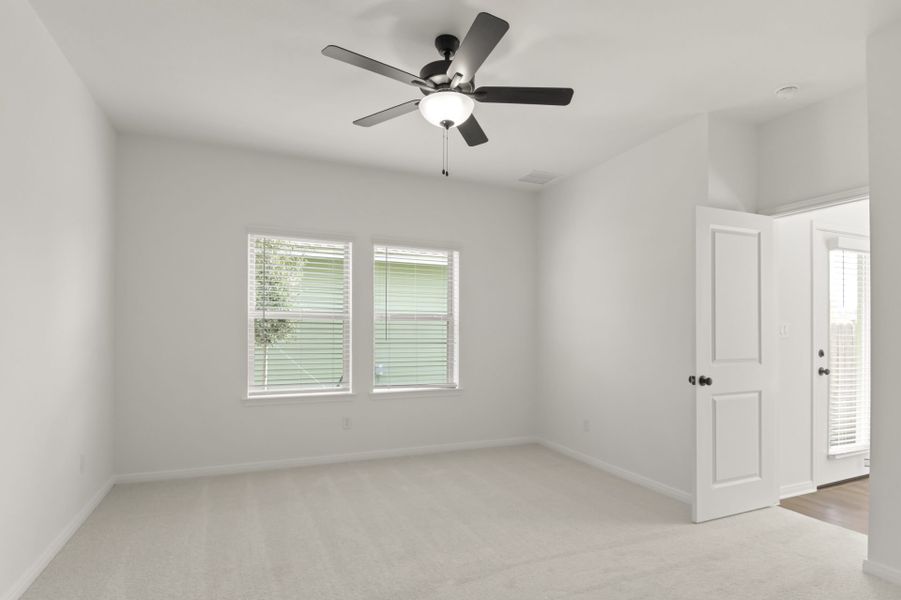 Spacious, unfurnished interior of a new home in Blanco Vista, San Marcos (Image 40).