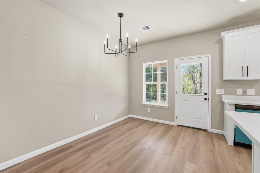 Spacious, unfurnished interior of a new home in , Crosby (Image 14).