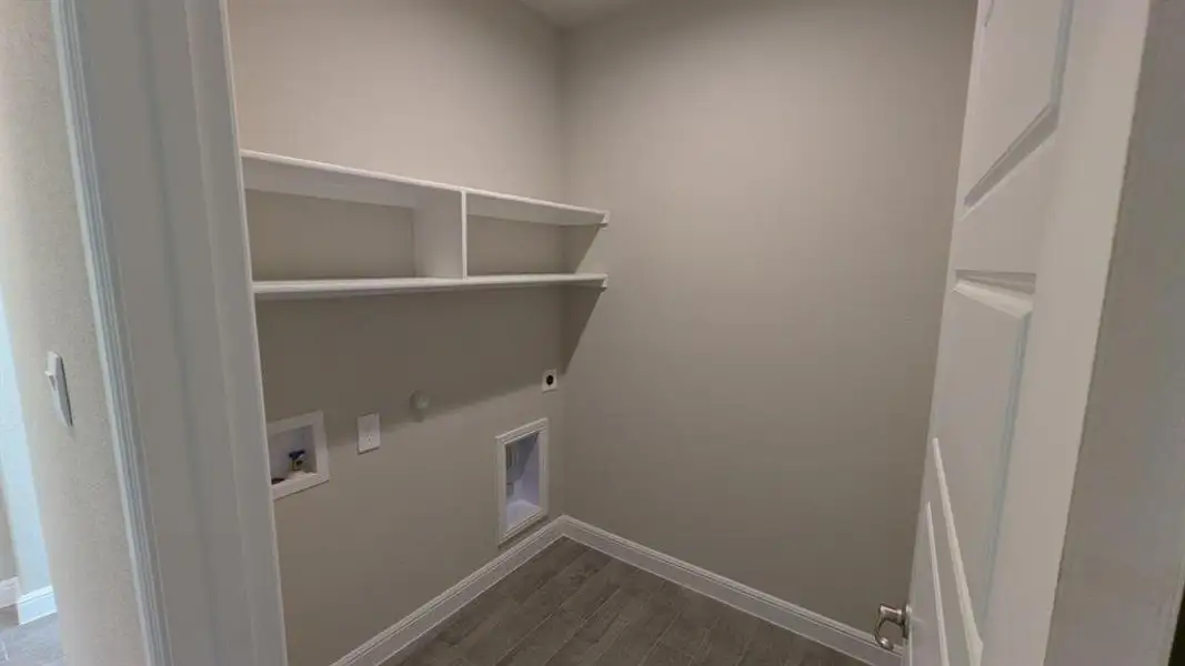 Spacious, unfurnished interior of a new home in Bella Vista, Granbury (Image 10). Spacious, unfurnished interior of a new home in Bella Vista, Granbury (Image 10).