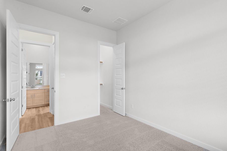 Spacious, unfurnished interior of a new home in The Grove at Blackhawk, Pflugerville (Image 75). Spacious, unfurnished interior of a new home in The Grove at Blackhawk, Pflugerville (Image 75).