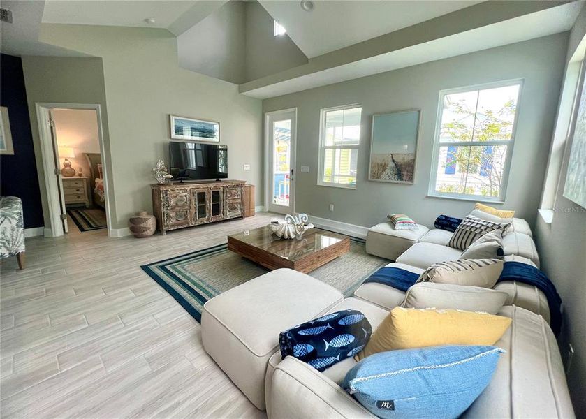Furnished interior view inside a new home in , Daytona Beach (Image 10).