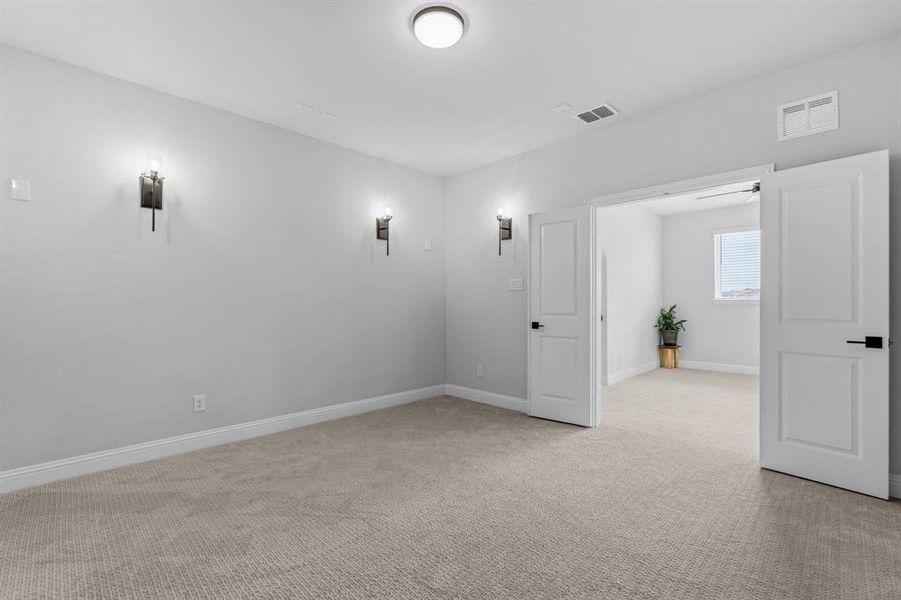 Spacious, unfurnished interior of a new home in Lexington Frisco, Frisco (Image 33).