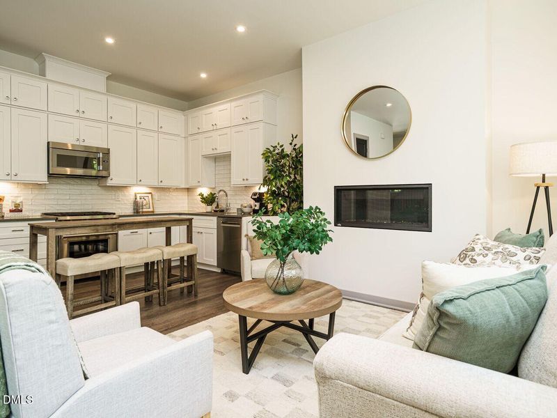 017-1280x960-living-room