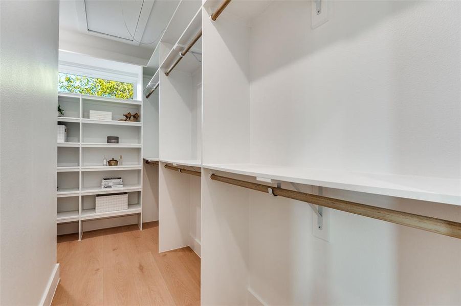 Spacious, unfurnished interior of a new home in , Dallas (Image 22).