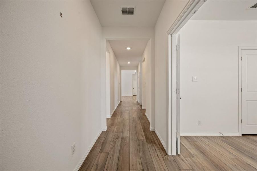 Spacious, unfurnished interior of a new home in Northpointe, Fort Worth (Image 33). Spacious, unfurnished interior of a new home in Northpointe, Fort Worth (Image 33).