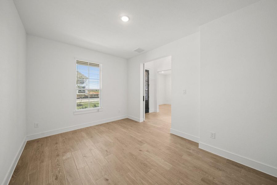 Private home office (*Photo not of actual home and used for illustration purposes only.) Private home office (*Photo not of actual home and used for illustration purposes only.)