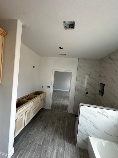 Image 10 of a home in . Image 10 of a home in .