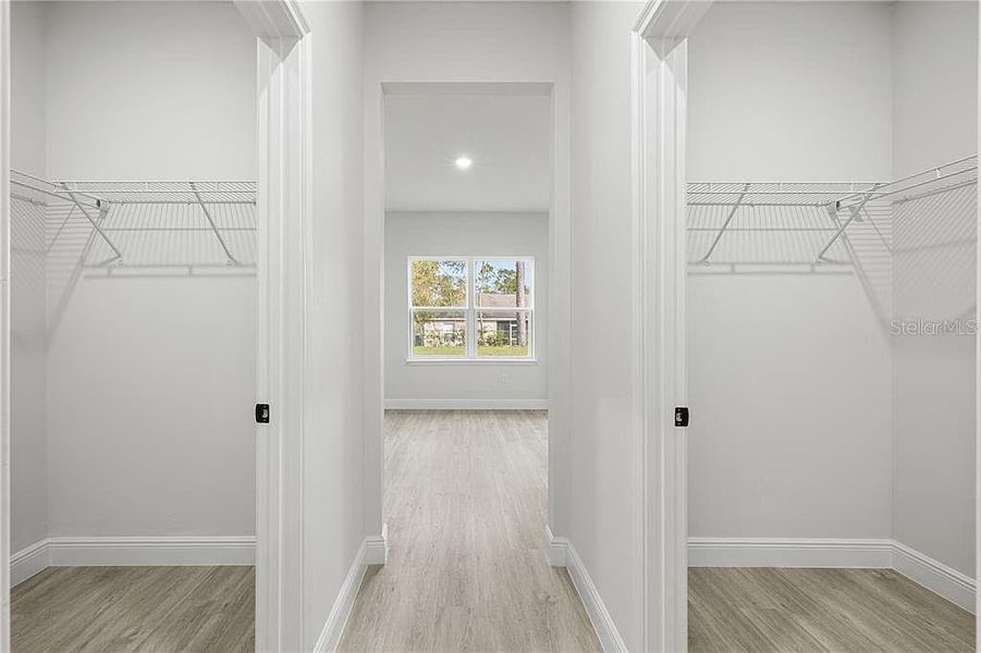 Spacious, unfurnished interior of a new home in , Citrus Springs (Image 22).