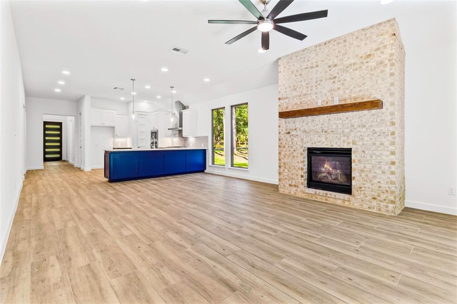 Outstanding Open Concept - Family to Kitchen Lots of Windows to enjoy Natural Light and the Outdoor Views Outstanding Open Concept - Family to Kitchen Lots of Windows to enjoy Natural Light and the Outdoor Views