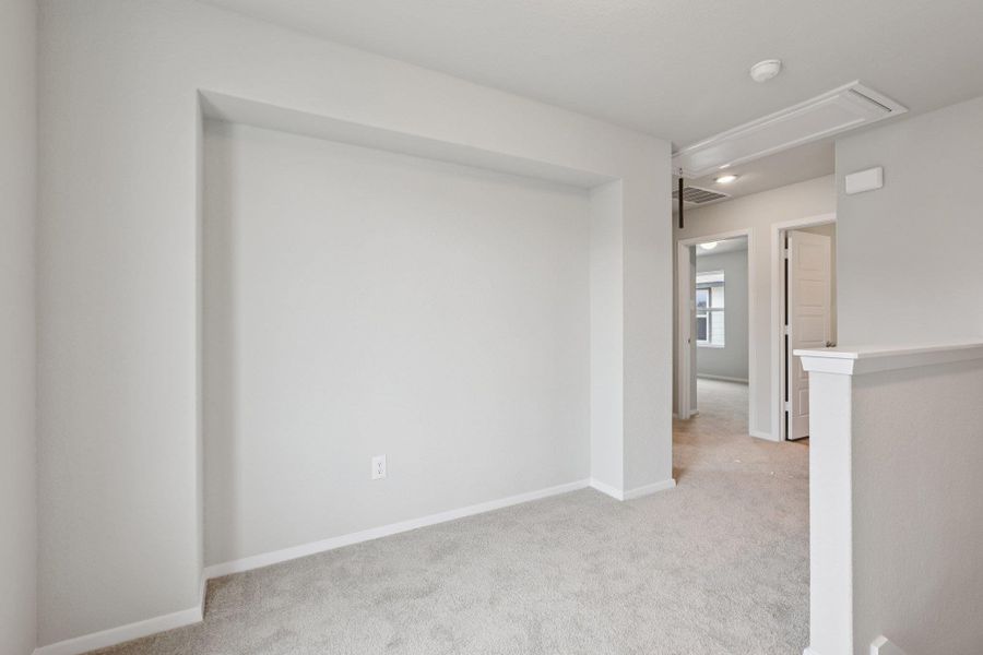 Spacious, unfurnished interior of a new home in Hymeadow, Maxwell (Image 24).