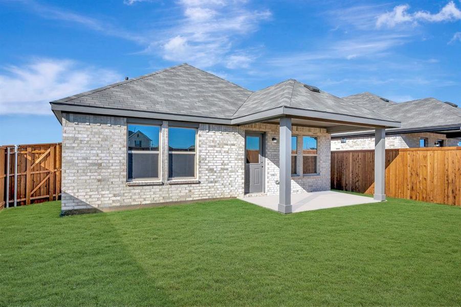Exterior details and patio area of a home in Meadow Park, Denton (Image 4). Exterior details and patio area of a home in Meadow Park, Denton (Image 4).