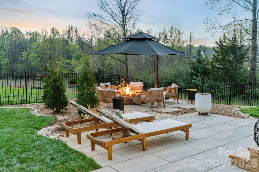 Community amenities in Amara Chase, Huntersville (Image 48).