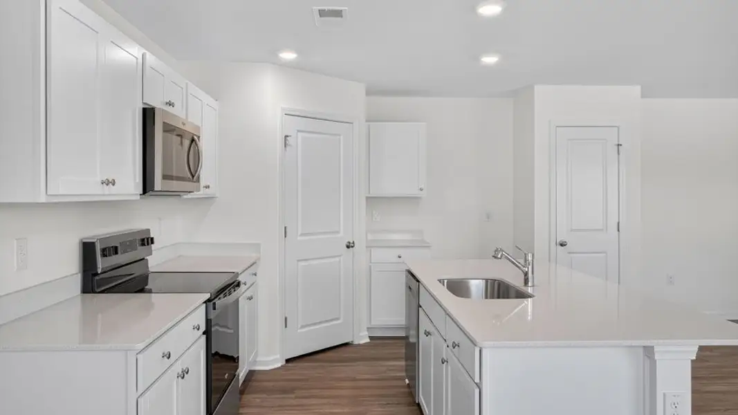 Furnished interior view inside a new home in Willow Mill, Thomasville (Image 7).