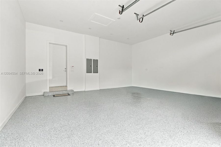 Spacious, unfurnished interior of a new home in , South Miami (Image 75).