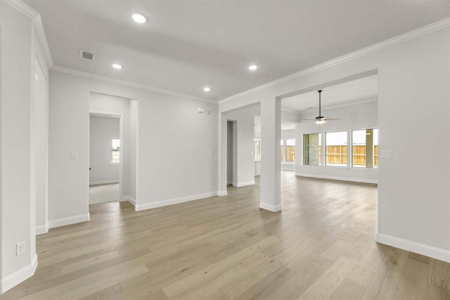 Spacious, unfurnished interior of a new home in Nelson Lake, Rockwall (Image 12).