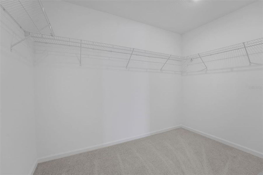 Spacious, unfurnished interior of a new home in Willowbrook North, Winter Haven (Image 25).
