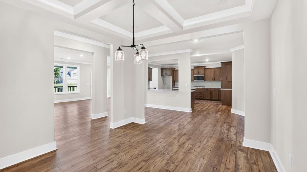 Spacious, unfurnished interior of a new home in Campbell Ridge, Piedmont (Image 25).