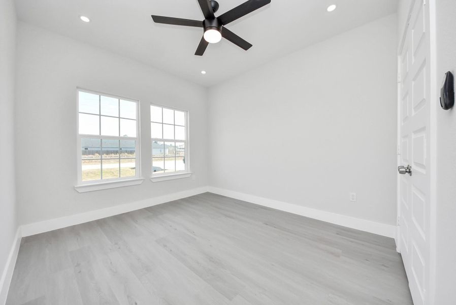 Spacious, unfurnished interior of a new home in , Cleveland (Image 32).