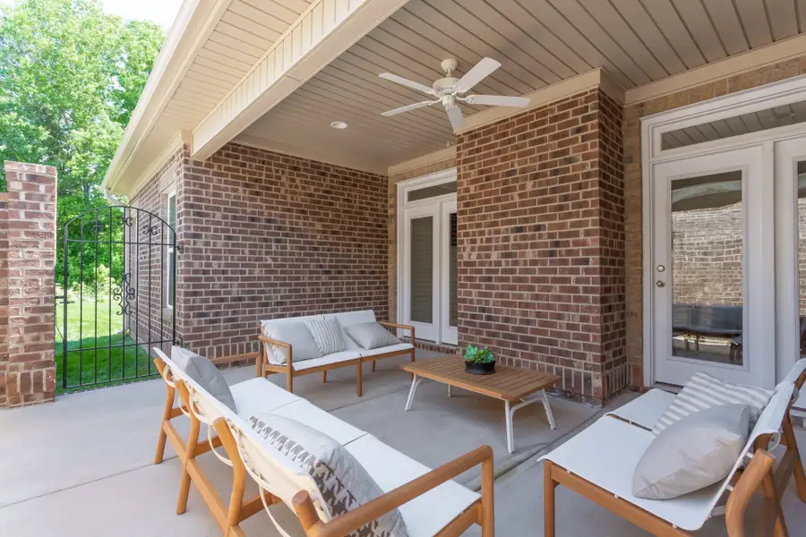 Representative exterior details of a home built from the Manhattan by Keystone Homes NC in Weybridge, Burlington (Image 3).