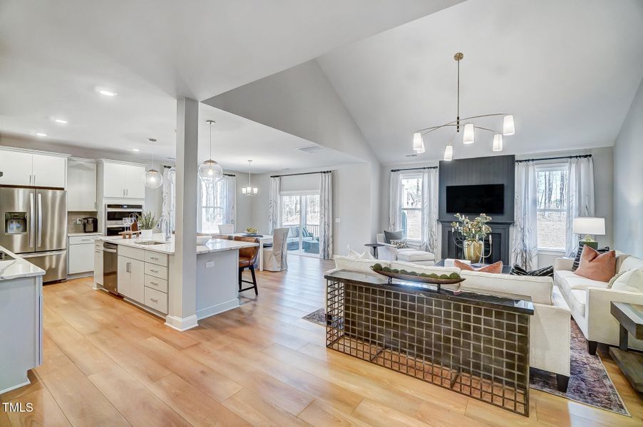 Roanoke - BTS Model - 005 Roanoke - BTS Model - 005