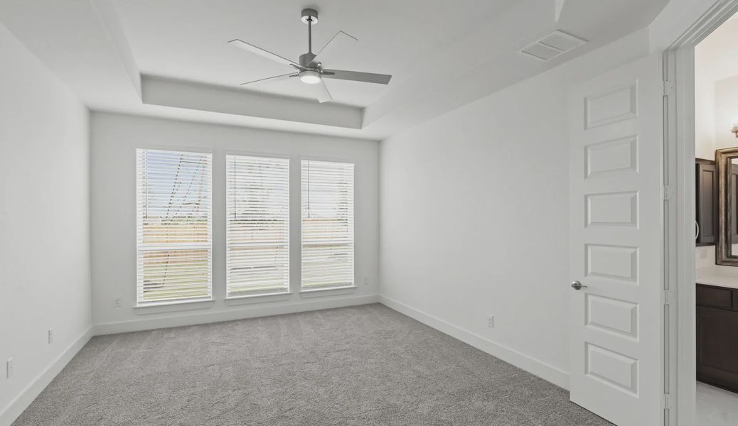 Spacious, unfurnished interior of a new home in The Reserve at Potranco Oaks, Castroville (Image 6). Spacious, unfurnished interior of a new home in The Reserve at Potranco Oaks, Castroville (Image 6).