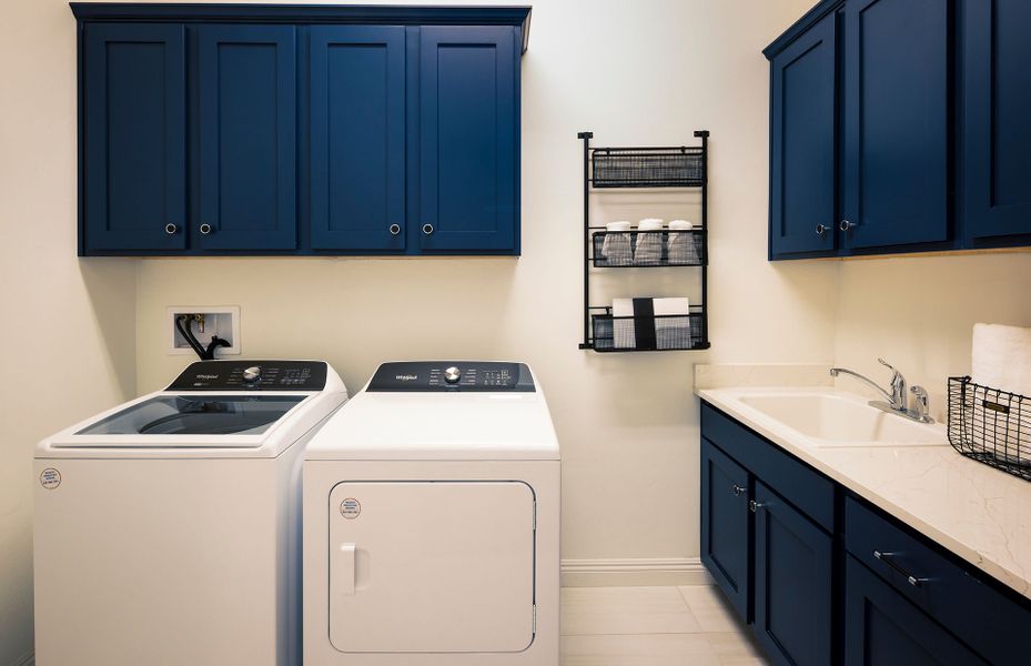 Representative furnished interior of a home built from the Parklane by Pulte Homes in Vistoso Canyon Estates, Oro Valley (Image 6).