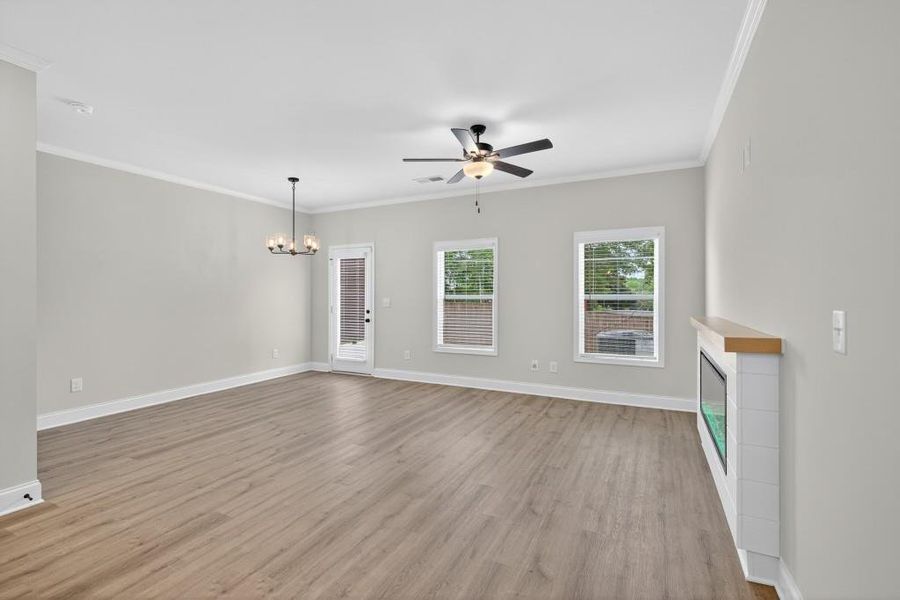 Spacious, unfurnished interior of a new home in Medlock Park, Austell (Image 33).