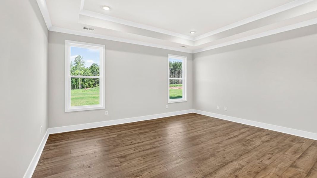 Spacious, unfurnished interior of a new home in Campbell Ridge, Piedmont (Image 37).