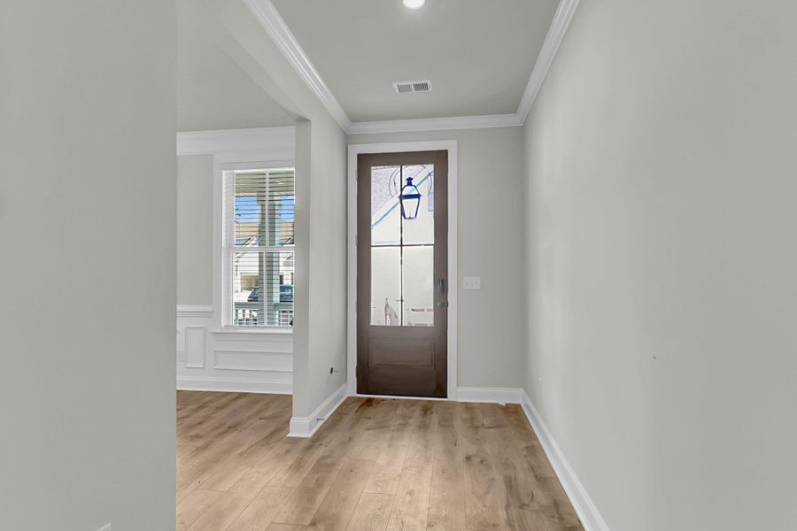 Spacious, unfurnished interior of a new home in Tidewater at Lakes of Cane Bay, Summerville (Image 32).