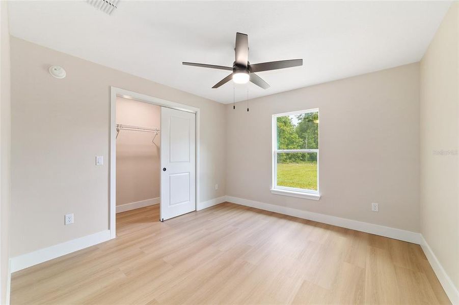 Spacious, unfurnished interior of a new home in , Dunnellon (Image 47).
