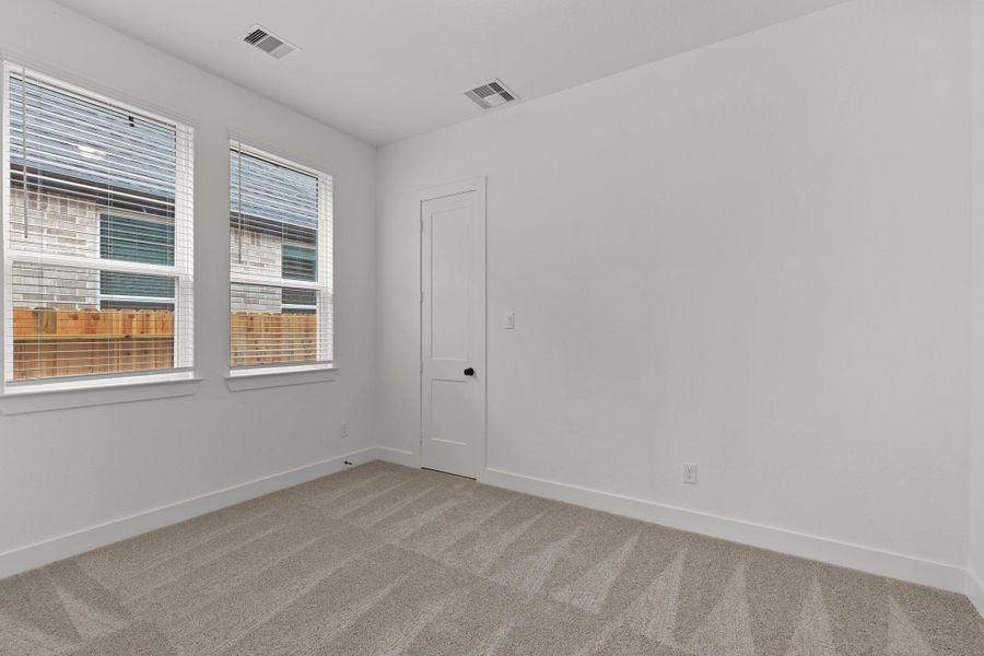 **Photos are representative of the floor plan and not of the actual home** **Photos are representative of the floor plan and not of the actual home**