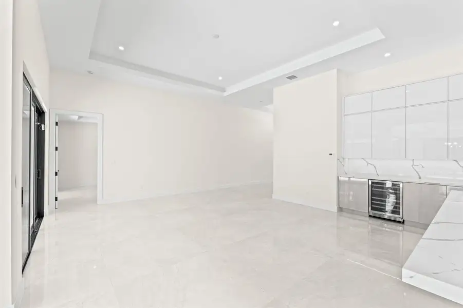 18-web-or-mls-A7405077