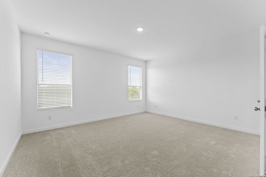 Spacious, unfurnished interior of a new home in Waterwheel, San Antonio (Image 11).