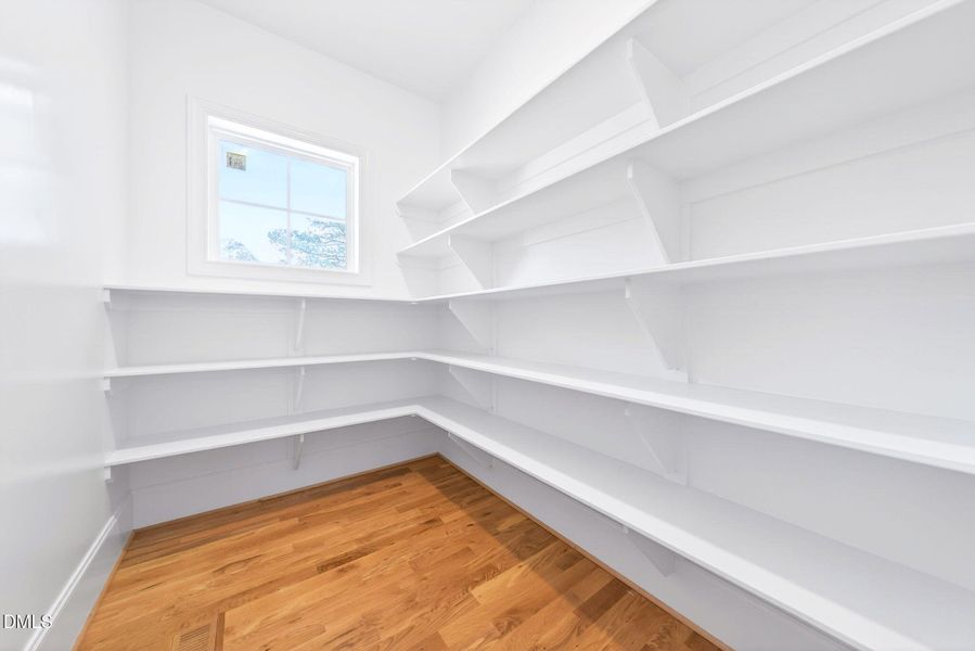 32-web-or-mls-7829 Penny Road (35 of 59) 32-web-or-mls-7829 Penny Road (35 of 59)